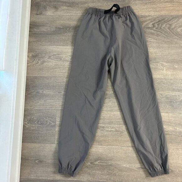 TNA Aritzia Echo Park Pant Buckled utility Cargo Army parachute Gray Size XXS - Picture 7 of 11